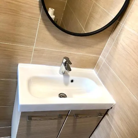 Apartment Centre